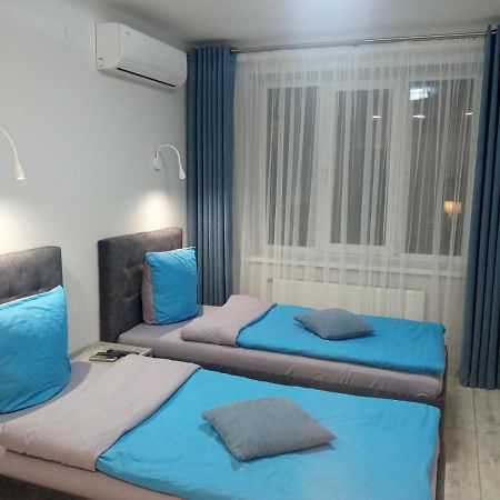 Апартаменты Weekend Inn Uzhhorod Bagian luar foto